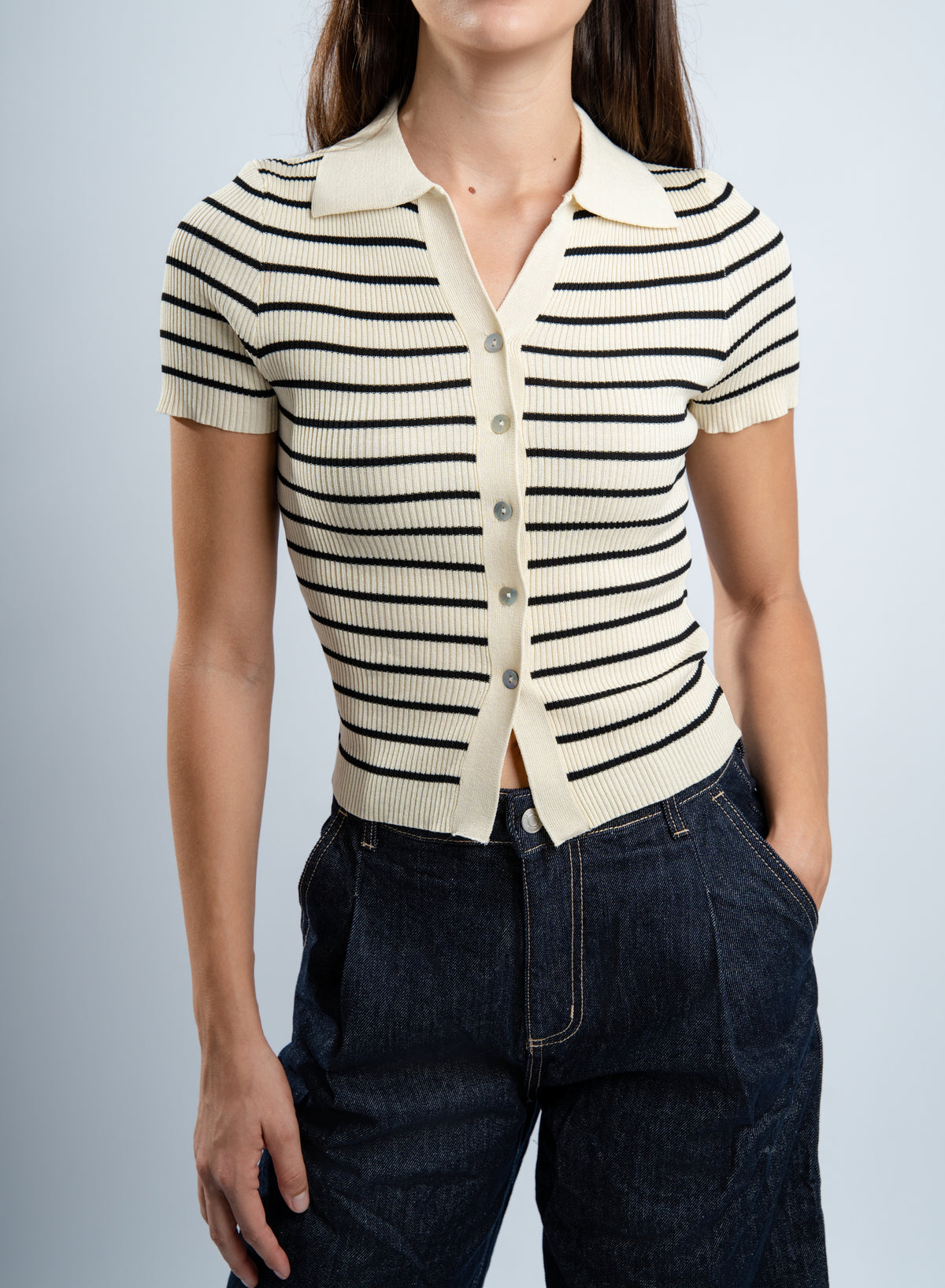Polo rayé en maille écru