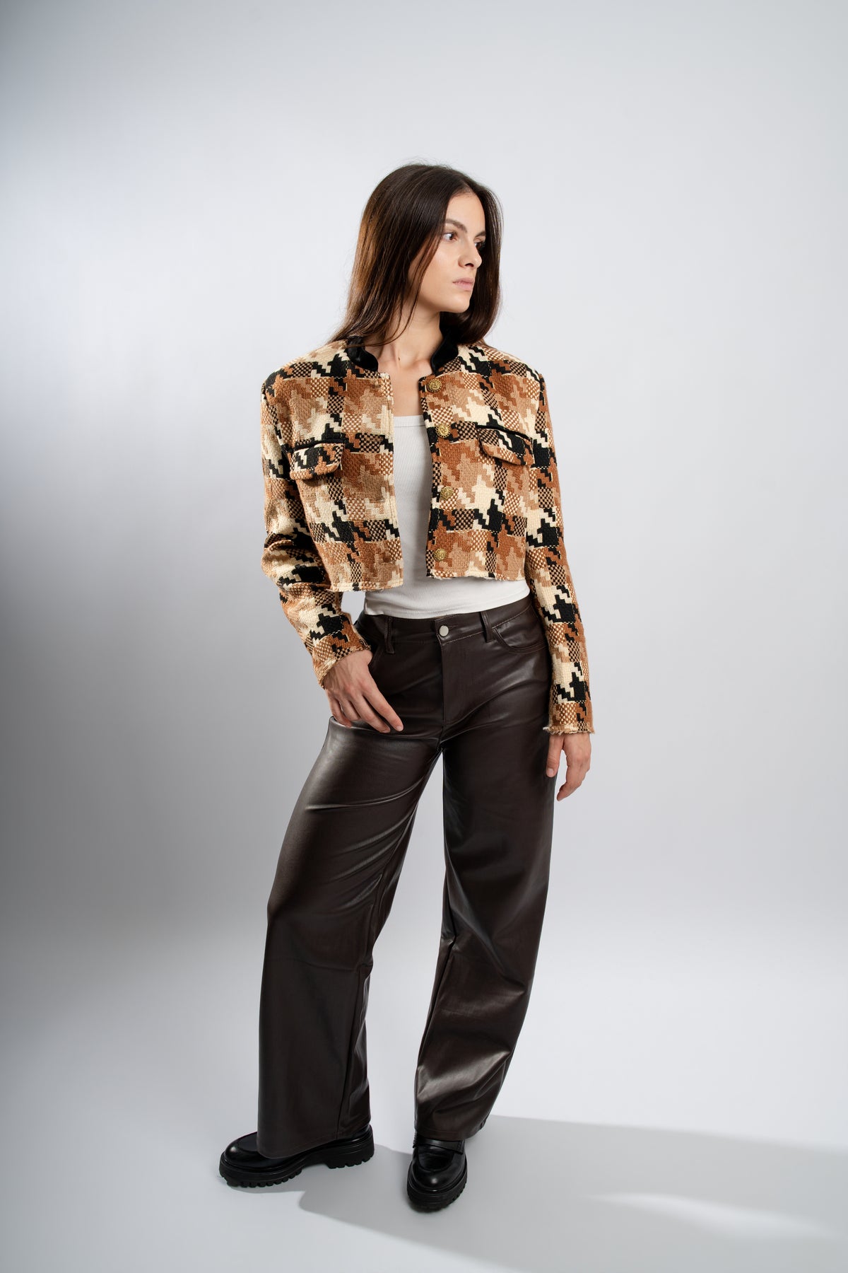 Veste cropped imprimée camel