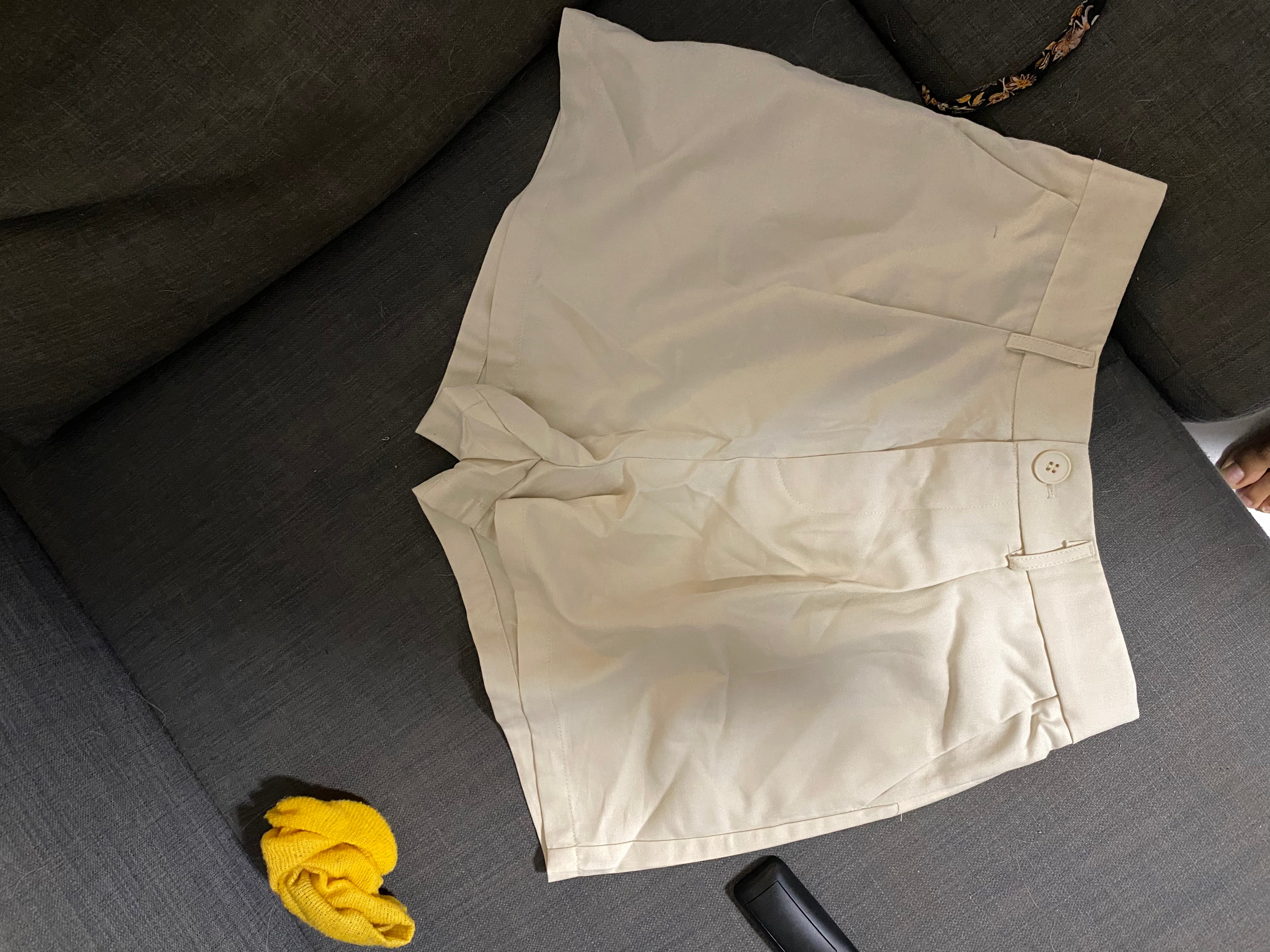 short a pince beige